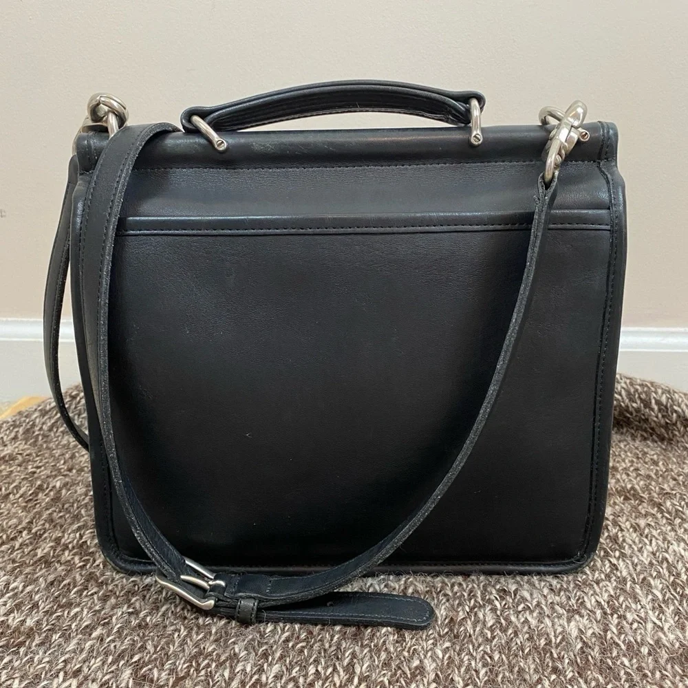 Vintage Coach Willis Black Leather Crossbody Bag w/Nickel Hardware